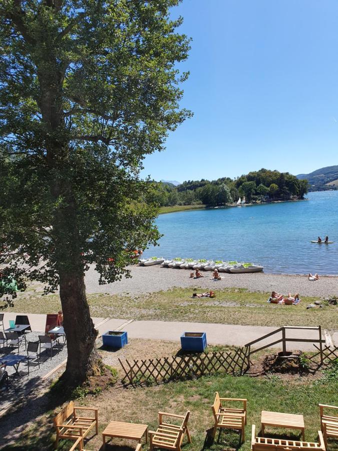 Le Grand Lac Hotel Bar Restaurant Laffrey Bagian luar foto